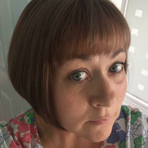 PR person who likes walking her Kooiker 🐶 Piper, and if there’s time .. reading, baking, tidying and the odd G&T.