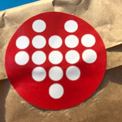 🎓 Studiengang Gesellschafts- und Wirtschaftskommunikation @derkunste | Say 👋 to the #innovation’s birth place #gwkudk #brandhack ❤️