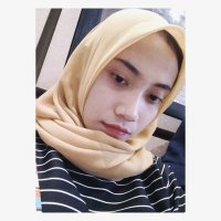 dinniapril_ (@dhinn521) 's Twitter Profile