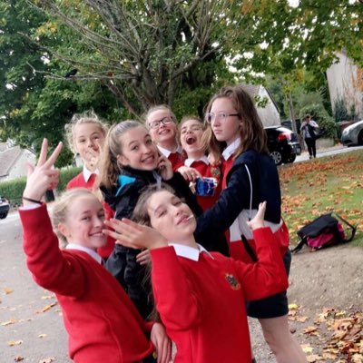 ava72806086's profile picture. 