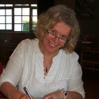 Linda Cox - @comtrans Twitter Profile Photo