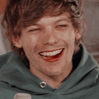 rxxcck's profile picture. 🇦🇷They found love in times of war.🇦🇷