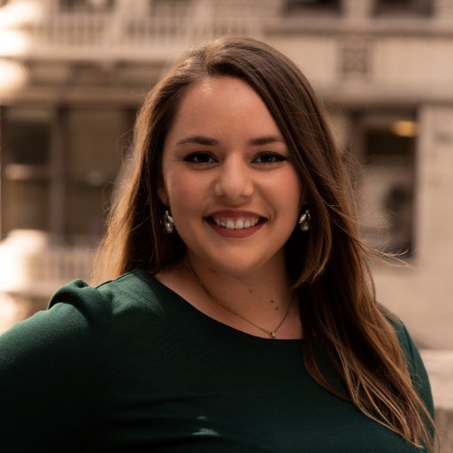 Storyteller and content creator at @wethetrillions. Formerly at @GirlsinTech nonprofit. 👩💻 Into tech, food, and #guthealth. Yes, -ian is Armenian 💃