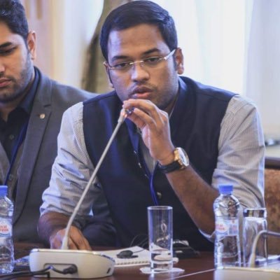 Auto-Engineer, Psephologist, Globetrotter, National Media Personality, Believe in youth for Nation Building Founder https://t.co/Jjq5KV4Qls #Apolitical