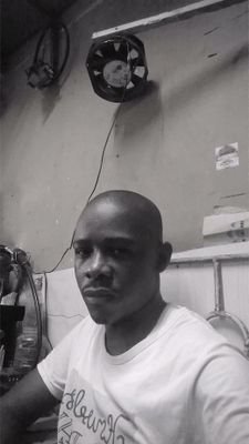 Robertlweere's profile picture. 