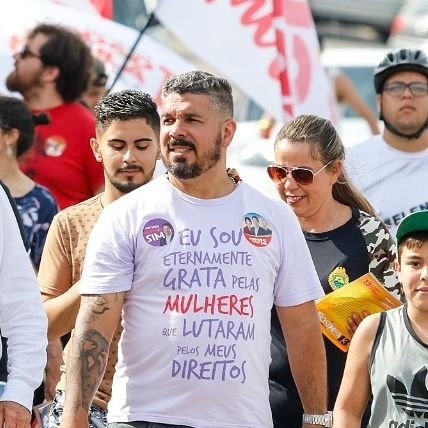 Professor, idealista, justo, persistente e militante dos direitos sociais.
