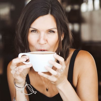 katzni's profile picture. Author @SwoonReads|Macmillan : THE MIDNIGHT DANCE (out now) and THE KING’S QUESTIONER (early 2020). Managing Editor, Freelancer, Mom, Rocket Scientist.