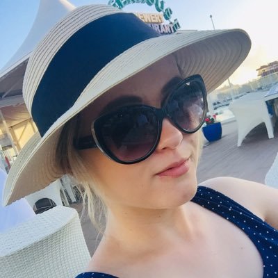 tess_warby's profile picture. 