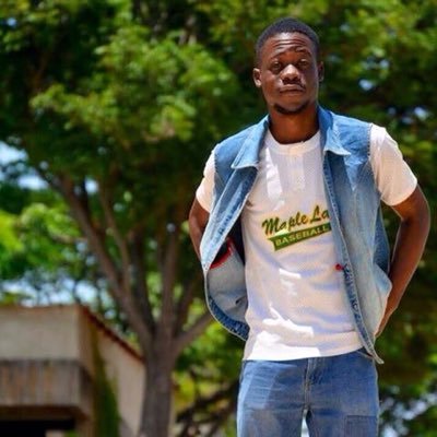 ||Science & Music ||◂◄ ▮▮ ►▸|| Pan-Africanist|l Sapiosexual|| ♓️ Pisces|| Critical thinker||Young King 👑 ||
