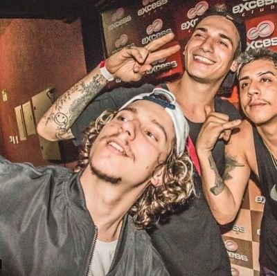 meninadoclass_'s profile picture. 