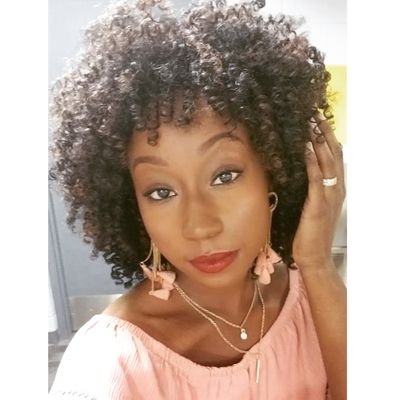 C0nf1dent's profile picture. I am just a small woman trying to make it in a big world!
 #TeamSuccessComesWithHardWork! *drops the mic*