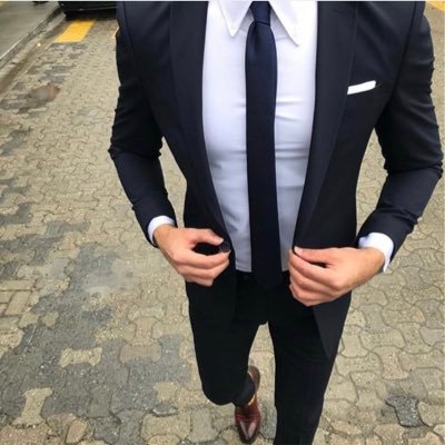 学生から会社員まで幅広くご相談承っております。一度きりの人生で、夢を持たない、挑戦しないなんてもったいない!私達はそれを実現させるお手伝いができます(^^) 勇気を振り絞って、ぜひどんな些細なことでもいいのでDM下さい😌✨