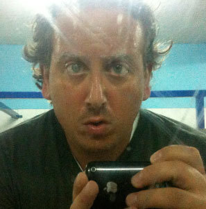 deemackk's profile picture. designer / director / animator