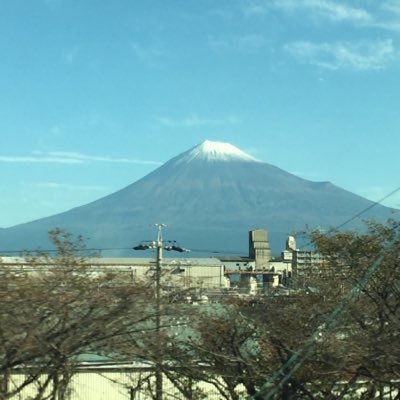 スポーツ観戦が趣味です。野球、駅伝、ラグビーなど。 好きな言葉は『信は力なり』 大学時代からキャンプでがんばってます。体重は30キロ増えました。祭りのまわしはよく似合います。