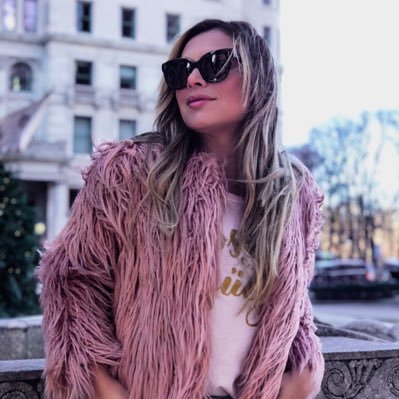 Coffee lover, Work hard, have fun - noDrama 💋INSTAGRAM@lizostyle @cafeconellastv / bloggingsatx