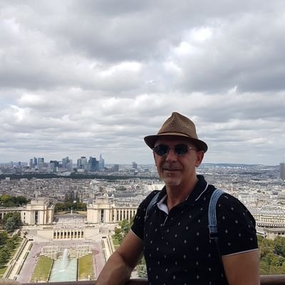 santirepublican's profile picture. Concejal de Hacienda y Urbanismo en Ganemos Peligros. Técnico de laboratorio de química