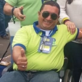 Soy una persona con discapacidad siempre con la bendición de dios saliendo adelante