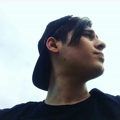 erginberktelli's profile picture. Falan filan dersin...