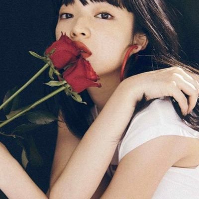 nytyt__'s profile picture. 