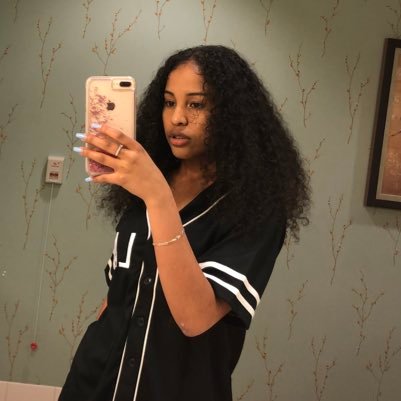 __ro_zi__'s profile picture. UIC🤪 🇪🇹