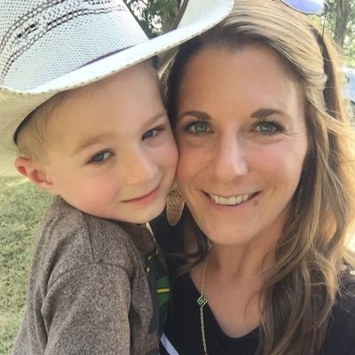 Christian 🌟 Wife ❤ Mama 💙 Foodie🍴Fit•ish 🤩 Tech Specialist 🌎 Fluent in GIF 🤓