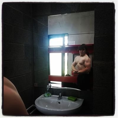 Robin8586's profile picture. 