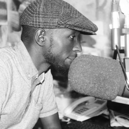 Radio Producer | Music Enthusiast/Vocalist | Voice-over Actor
Host: #GhettoGospel on 89.5fm