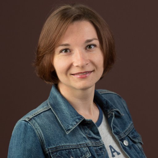 Connecting and educating people :)
Currently I work as a Manager of the Community and Education team at @SmartBear