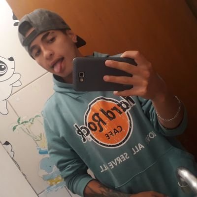 Nkmemphis1's profile picture. conste só não nota a bagunça
💔🍃😄
Fuck Love_Fake Love
I Love Doritos 👍😍