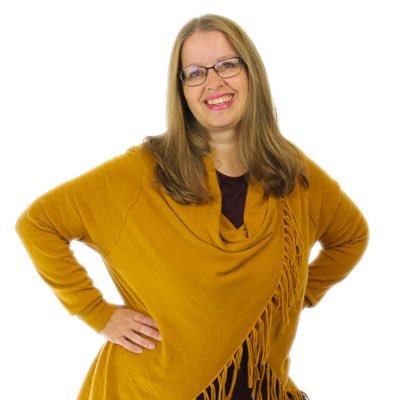 Momager to Christian singer/songwriter Juliana Schnee