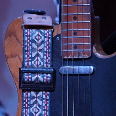 the_bey_goma's profile picture. ザ ベーゴマ 平成6年結成。同年夏に池島で仮結成をし、同年冬本結成。全く好みの違うジャンルのメンバー4名が集結し、様々なイベント、ライブ、コンサート等に勢力的に出演、プロミュージシャンとも共演する。遠征、自主企画、路上バンドライブ、デモ音源配信等。J-POP エンタメ 音楽