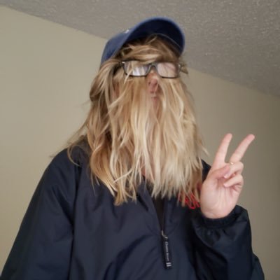treezybb's profile picture. recovering hater || this is an nhl fan account now