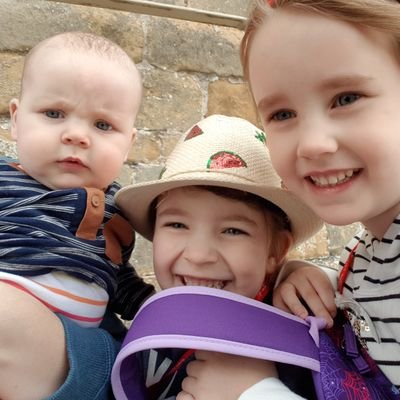 CEO Sportizzle Ltd - https://t.co/U8QBoL2vvR, 3 amazing kids with gorgeous @sophsteers.  WHU and Washington. Programme Mgr. Screenwriter. Opinions all my own.