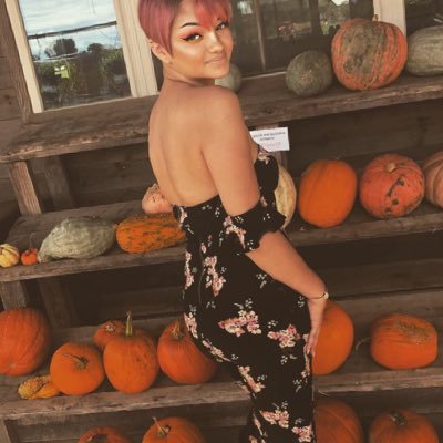 muniz_sierra's profile picture. beauty is my profession 💕