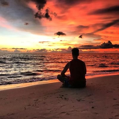 MrCairnsY6's profile picture. Y6 Teacher in Bangkok 🇬🇧🇹🇭