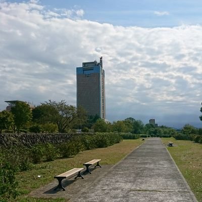 ABC98752539's profile picture. 考え事が頭から溢れたら呟きます。よろしくお願いします。