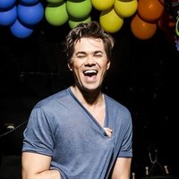 whizzer b. (@blurringtxmes) 's Twitter Profile