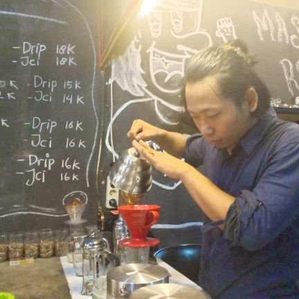 - Biro Berita Baru Jateng
- Republik Cafe Jogja