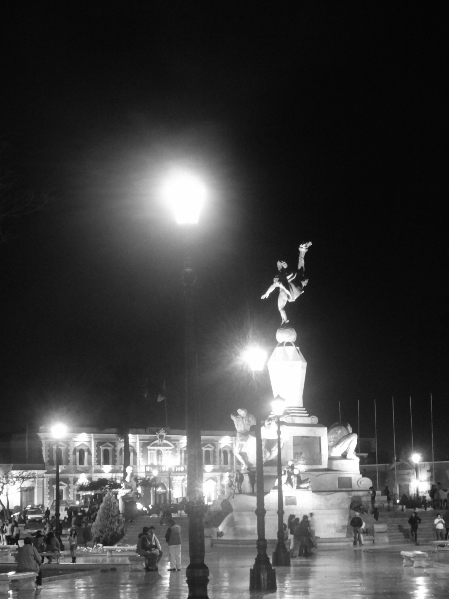 LuisCaldernGue1's profile picture. #HWNT
@CaldernGuerrer1 (antes)