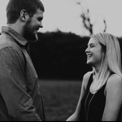 noelle_gagnon23's profile picture. married to graham 💘