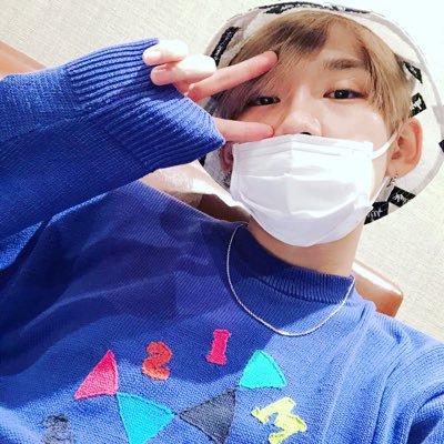 _tlg_____'s profile picture. I'm lonely.