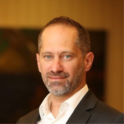 Bilgisayar mühendisi. IT Executive.
Atatürk hayrani, Fenerbahçeli, Amerika'da yasiyor.
Uzmanlık : Bilisim Teknolojileri - VP