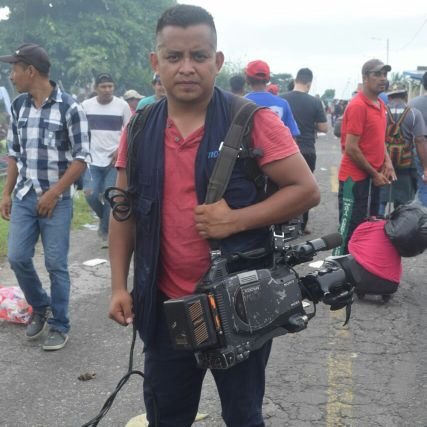 operador unidad móvil de noti7 .
camarógrafo  de noti7  
! Dios es bueno ! Supernaturalista !!