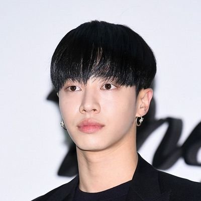 silentb2uty's profile picture. i like HIGHLIGHT. BEAST.