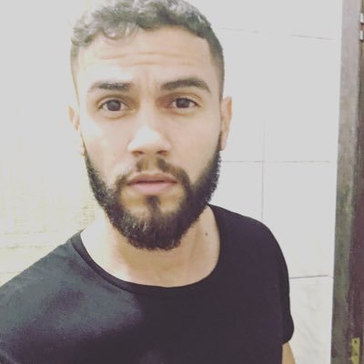 Adryismayle's profile picture. Cantor,compositor e guitarrista - Singer, songwriter and guitarist.