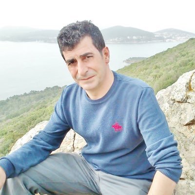 Yürü üstüne üstüne, tükür yüzüne celladın, fırsatçının, fesatçının, hayının...