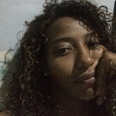“Suponho que me entender não é uma questão de inteligência e sim de sentir, de entrar em contato... Ou toca, ou não toca.”Clarice Lispector. ♓️⚖️