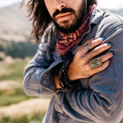 Lukewygodny's profile picture. the boy & his songs