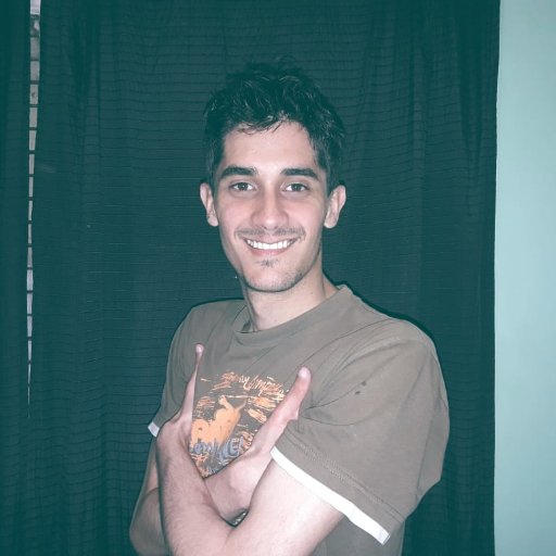 30 años. Estudiante de Medicina de la #UBA y del profesorado de matemática. SEGUIME Y TE SIGO. Me gusta conocer gente nueva y hacer amigos.#SiempreSonriendo 😀