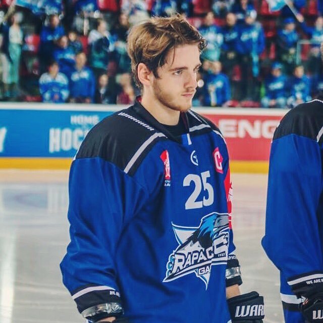 ice-hockey player / Epinal